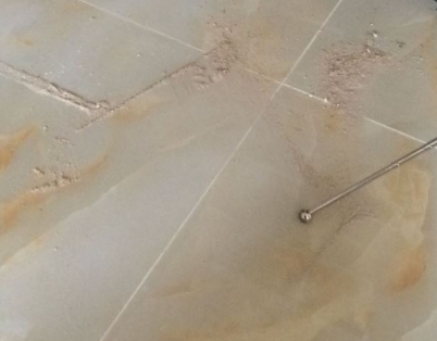 剑河瓷砖空鼓维修公司分享粘合剂选择不当在瓷砖铺贴过程中可能导致以下问题